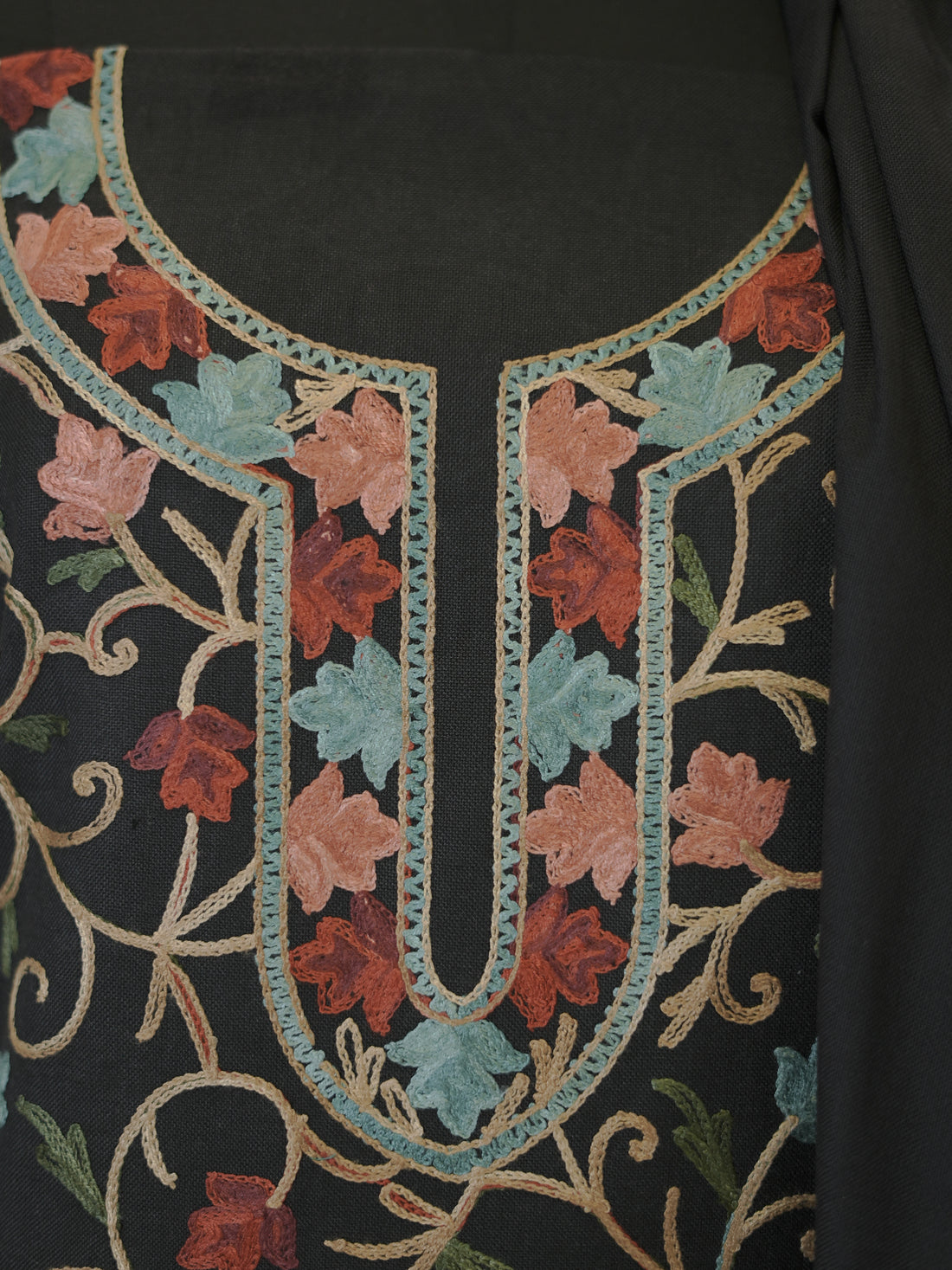 Black Kashida Embroidery Semi Pashmina Suit Set